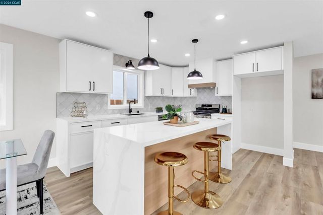 2758 Del Monte Ave, El Cerrito, CA 94530