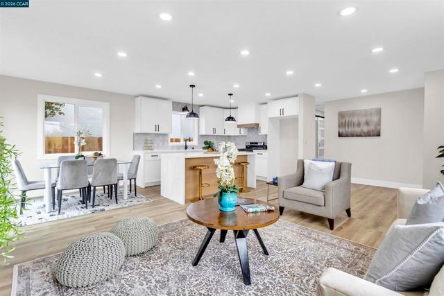 2758 Del Monte Ave, El Cerrito, CA 94530