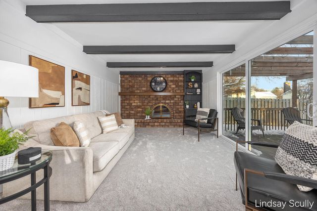 1830 Lockmere Drive, Kentwood, MI 49508