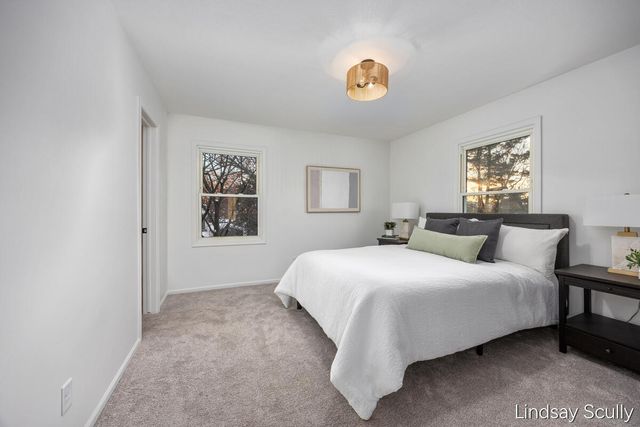 1830 Lockmere Drive, Kentwood, MI 49508