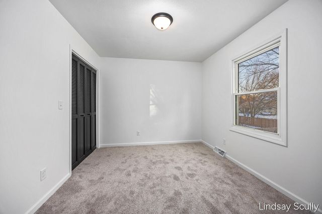 1830 Lockmere Drive, Kentwood, MI 49508