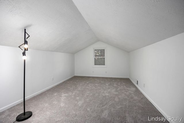 1830 Lockmere Drive, Kentwood, MI 49508