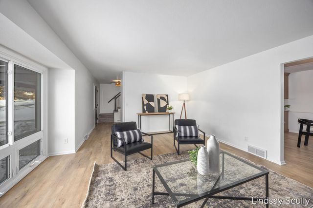 1830 Lockmere Drive, Kentwood, MI 49508