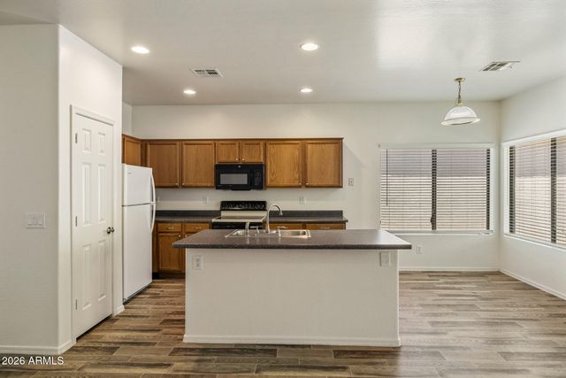 9908 E FARMDALE Avenue, Mesa, AZ 85208