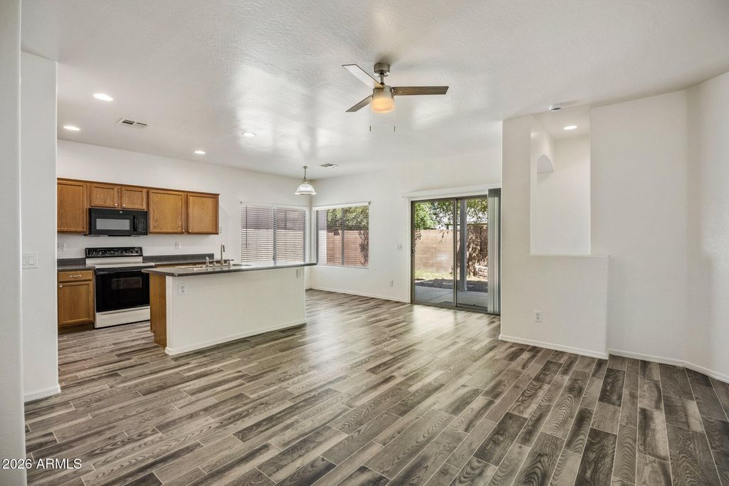 Image 18 of property listing at 9908 E FARMDALE Avenue, Mesa, AZ 85208