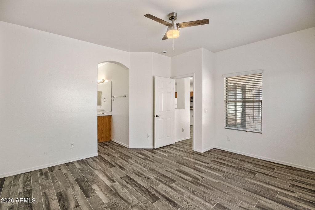 Image 8 of property listing at 9908 E FARMDALE Avenue, Mesa, AZ 85208