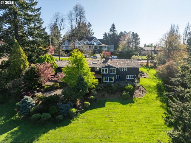 17875 CRESTLINE Dr, Lake Oswego, OR 97034