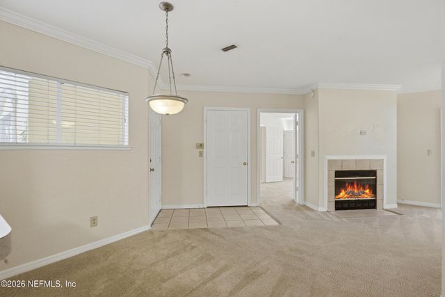 1800 THE GREENS Way 2009, Jacksonville Beach, FL 32250