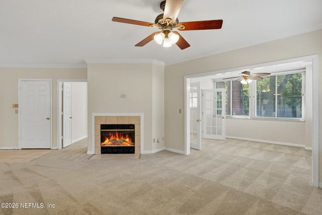 1800 THE GREENS Way 2009, Jacksonville Beach, FL 32250