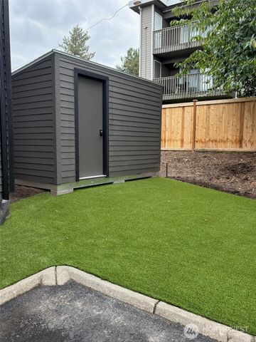 906 & 910 6th Street S, Kirkland, WA 98033