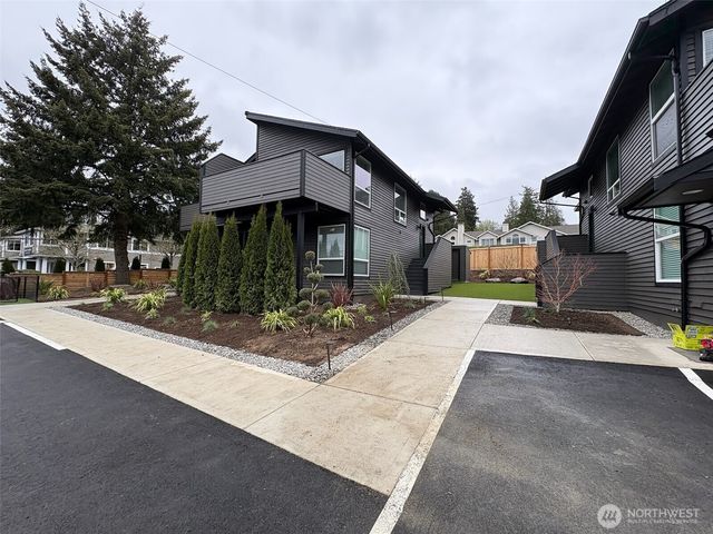 906 & 910 6th Street S, Kirkland, WA 98033
