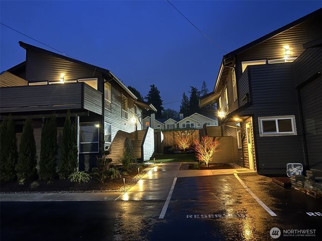 906 & 910 6th Street S, Kirkland, WA 98033