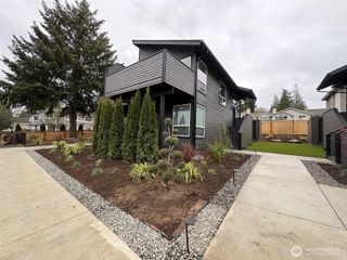 906 & 910 6th Street S, Kirkland, WA 98033
