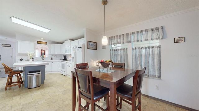 35100 FOREST LAKE ROAD, Leesburg, FL 34788