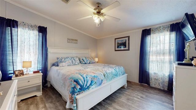 35100 FOREST LAKE ROAD, Leesburg, FL 34788