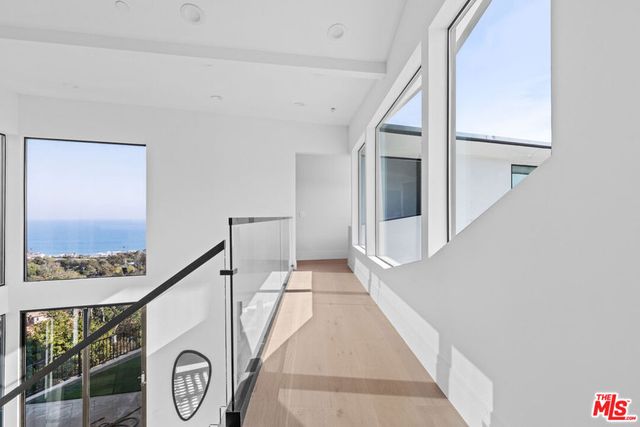 6380 Meadows Court, Malibu, CA 90265