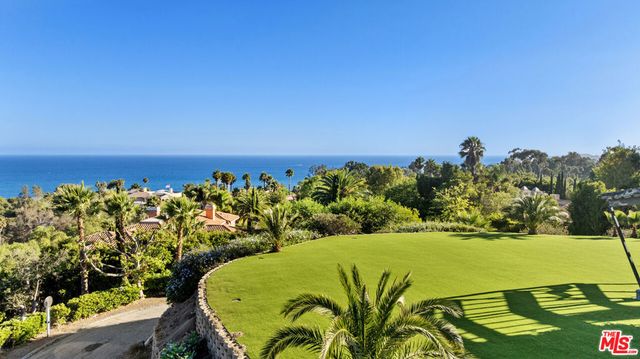 6380 Meadows Court, Malibu, CA 90265