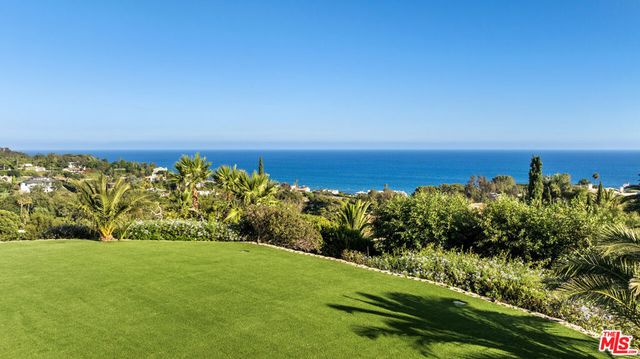 6380 Meadows Court, Malibu, CA 90265