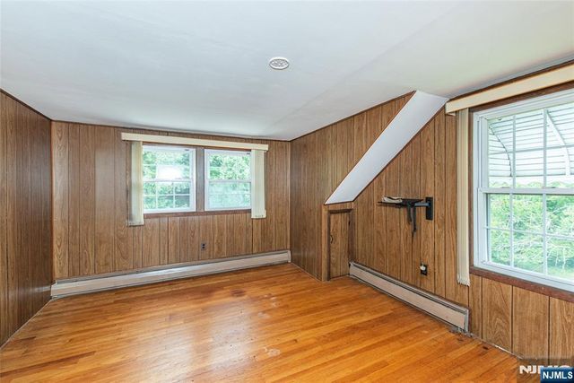 17 South Drive, Woodland Park, NJ 07424