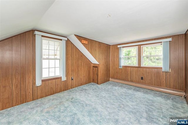 17 South Drive, Woodland Park, NJ 07424