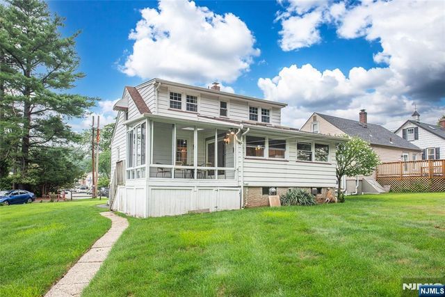 17 South Drive, Woodland Park, NJ 07424