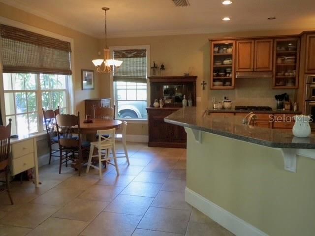 3103 W WAVERLY AVENUE, Tampa, FL 33629