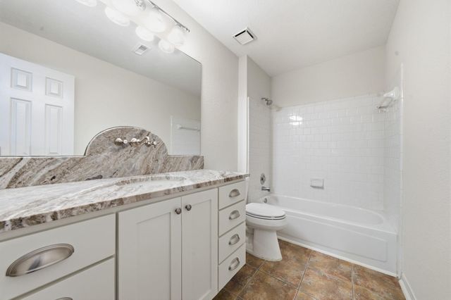 190 Velvet Leaf Place, The Woodlands, TX 77380
