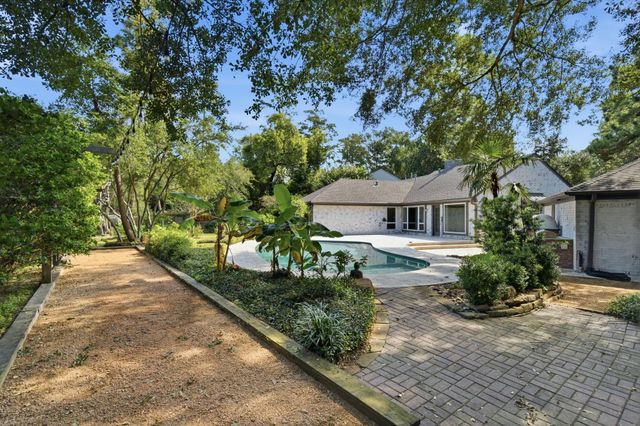 190 Velvet Leaf Place, The Woodlands, TX 77380