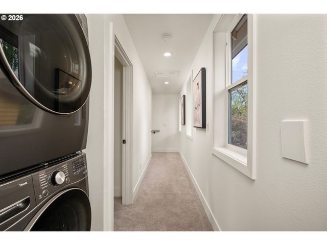 6949 N Burr Ave, Portland, OR 97203