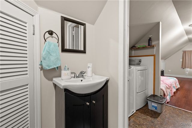 431 Van Rensselaer Road, Utica, NY 13502