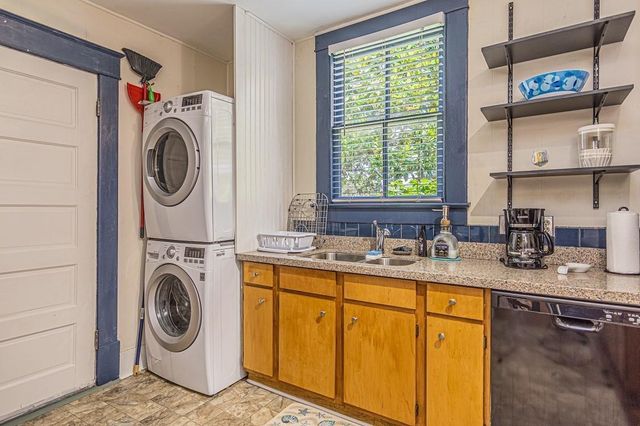 1416 13th Street, Galveston, TX 77550