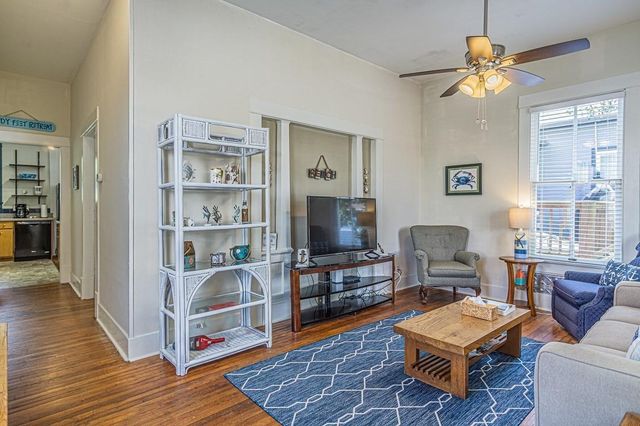 1416 13th Street, Galveston, TX 77550
