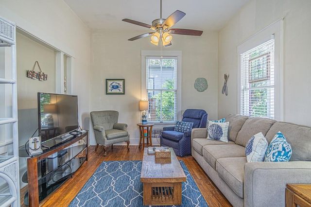 1416 13th Street, Galveston, TX 77550