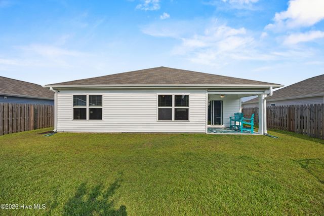 304 Cleat Drive, Surf City, NC 28445