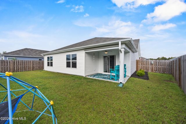 304 Cleat Drive, Surf City, NC 28445