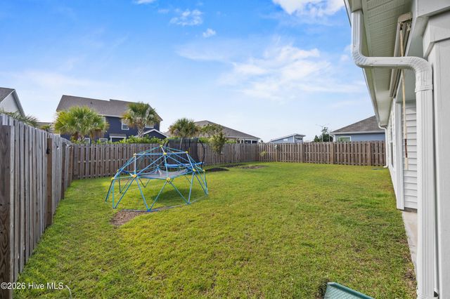 304 Cleat Drive, Surf City, NC 28445