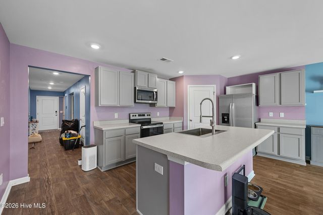 304 Cleat Drive, Surf City, NC 28445