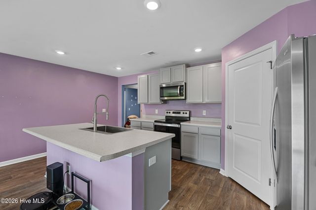 304 Cleat Drive, Surf City, NC 28445