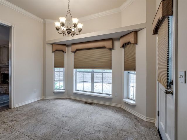 709 N Creek Drive, Edmond, OK 73034