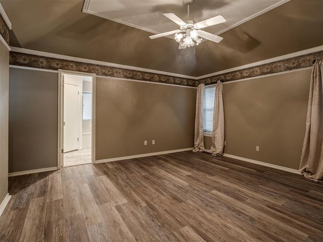 709 N Creek Drive, Edmond, OK 73034