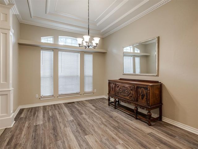 709 N Creek Drive, Edmond, OK 73034