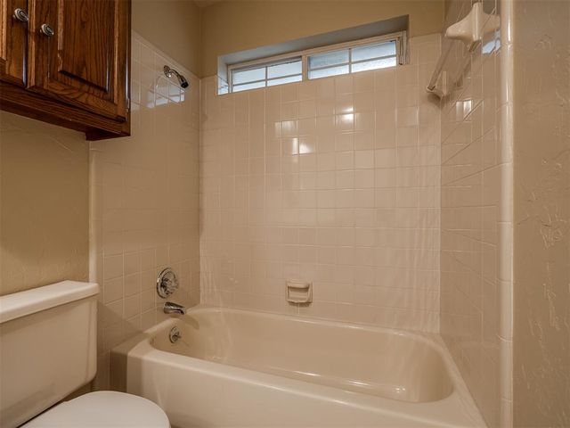 709 N Creek Drive, Edmond, OK 73034