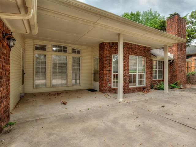 709 N Creek Drive, Edmond, OK 73034