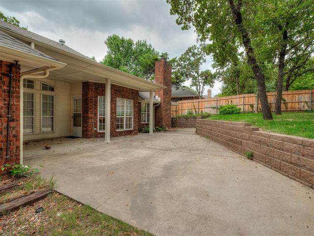 709 N Creek Drive, Edmond, OK 73034
