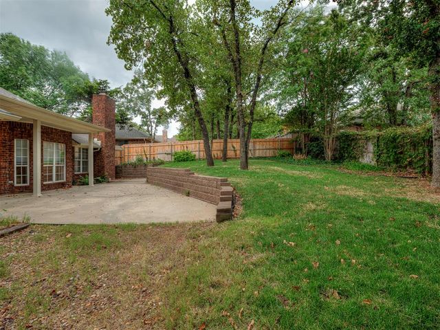 709 N Creek Drive, Edmond, OK 73034