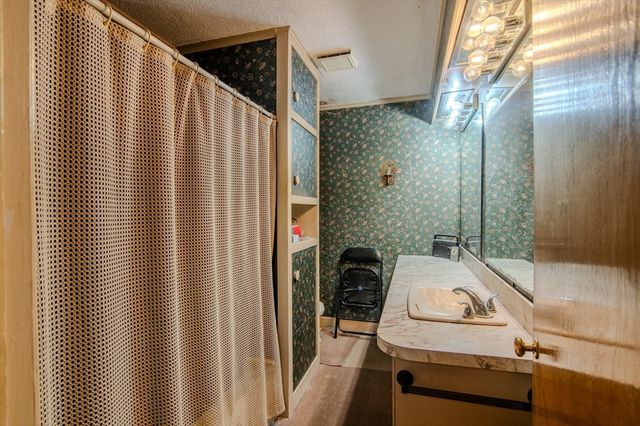 1063 Lebanon Hill Road, Southbridge, MA 01550