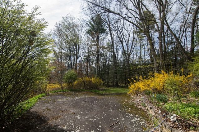 1063 Lebanon Hill Road, Southbridge, MA 01550