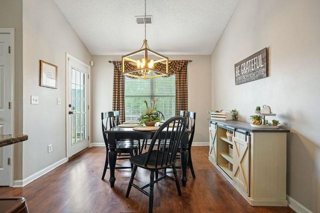 4306 Orange Court NW, Acworth, GA 30101