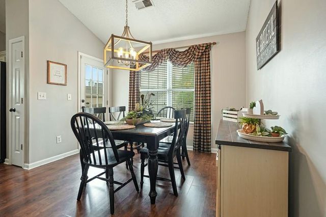 4306 Orange Court NW, Acworth, GA 30101