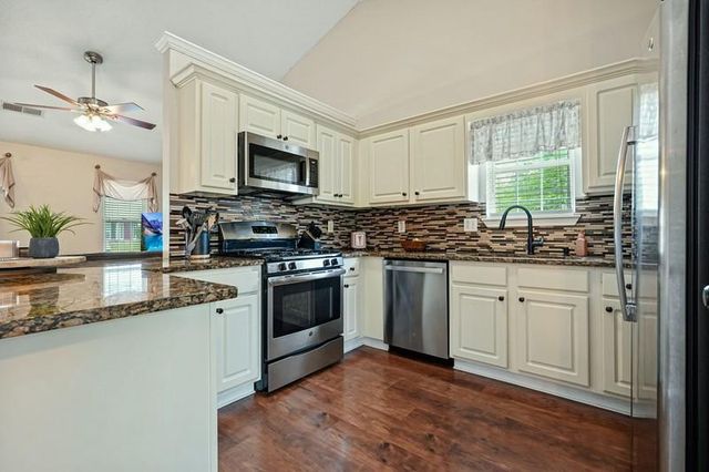 4306 Orange Court NW, Acworth, GA 30101